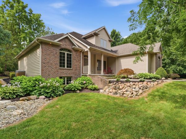 7510 Cinereal Court, Roanoke, IN 46783