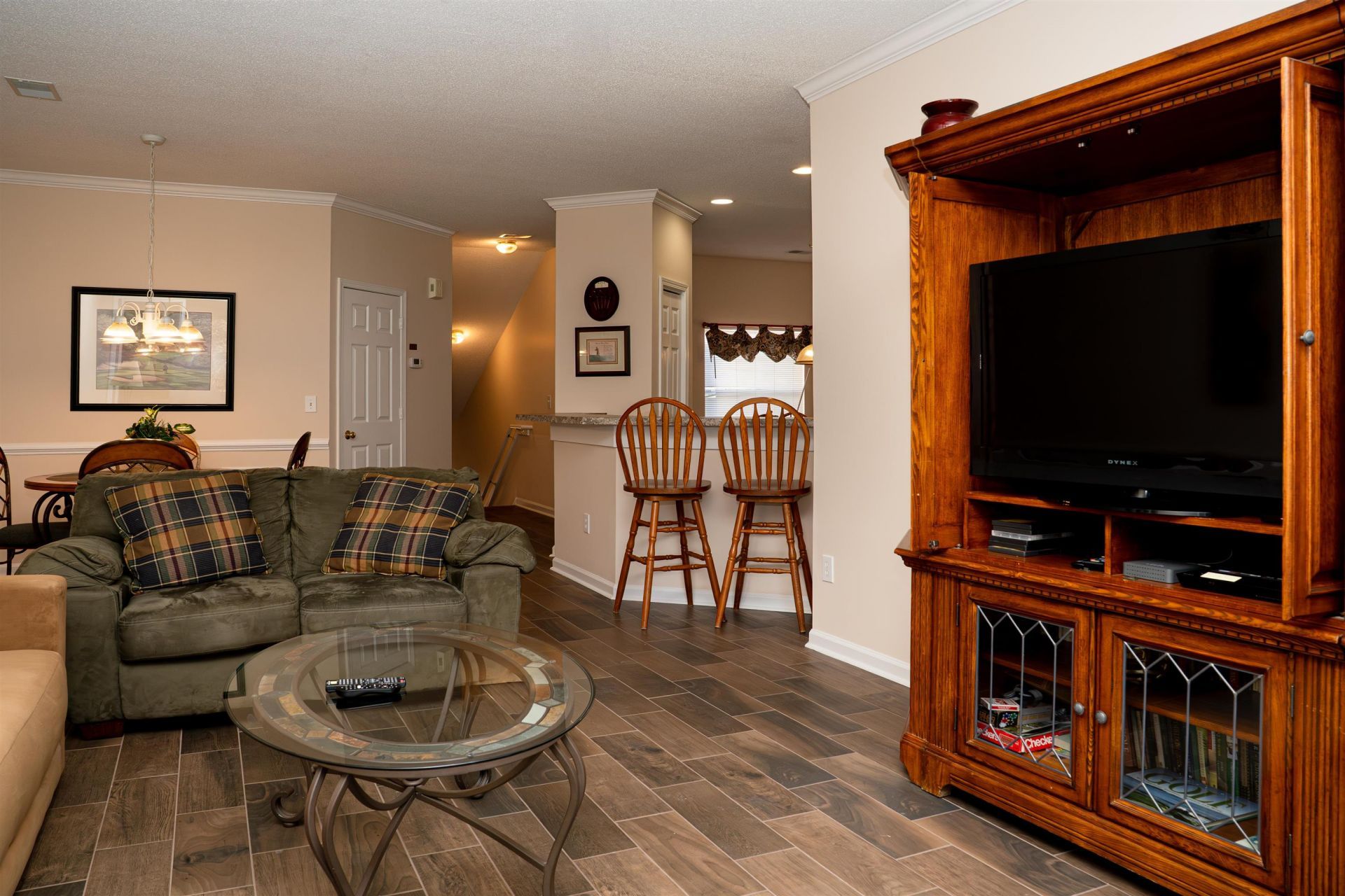 4431 Montrose Ln.  Photo 8