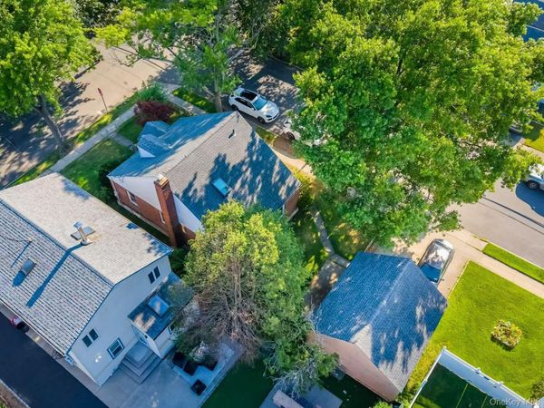 850 Washington Street , Franklin Square, NY 11010