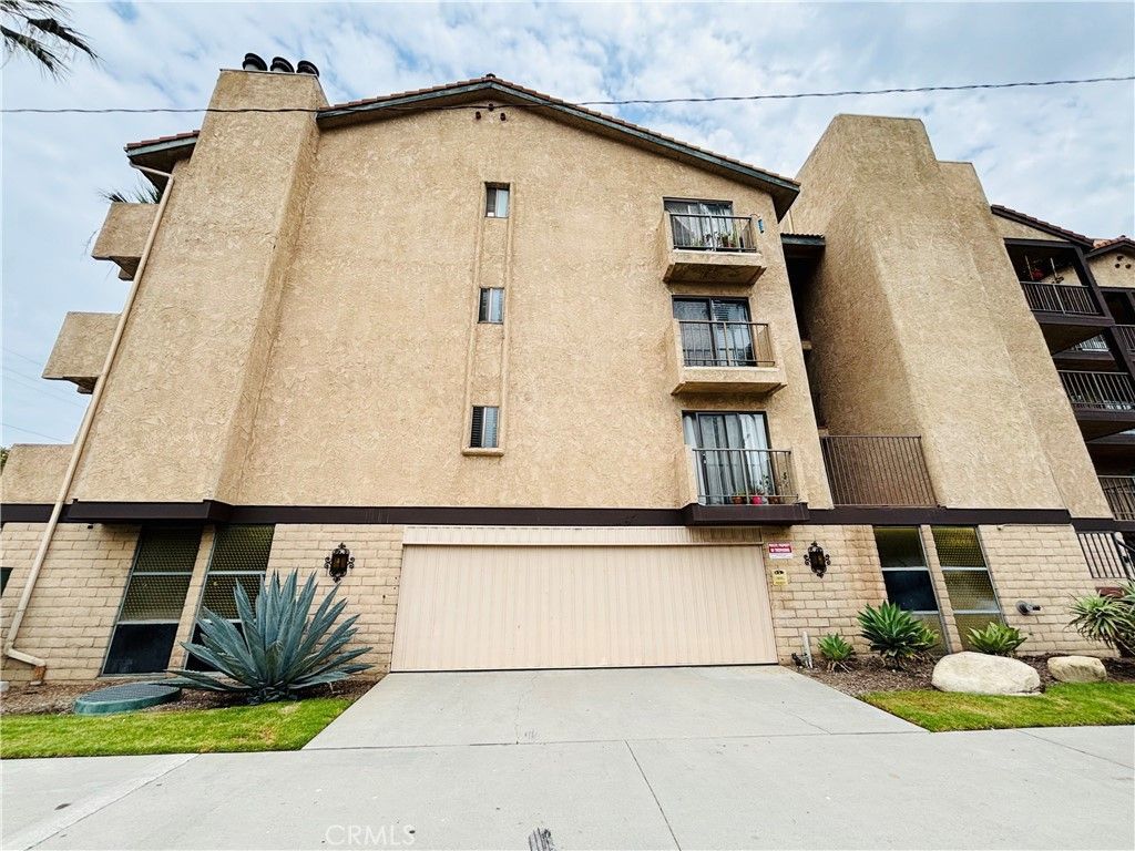303 E 9th, Unit 304, Santa Ana, CA 92701 Main Photo