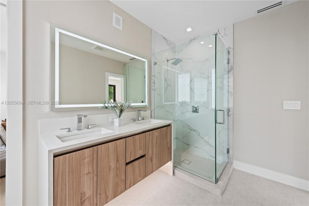 1418 NE 6th St, Fort Lauderdale, FL 33304 Photo