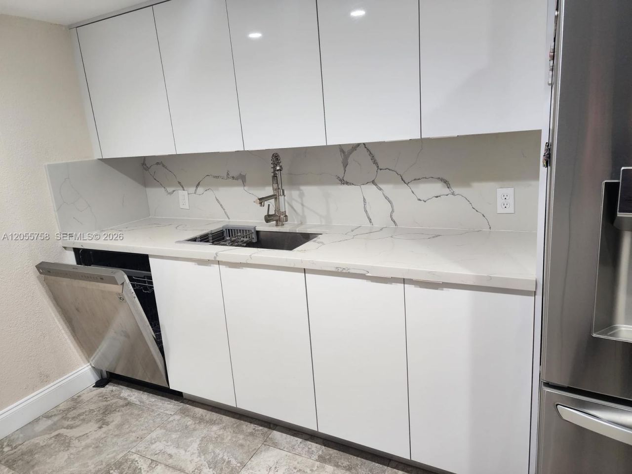 11130 N Lakeview Dr , Unit 1, Pembroke Pines, FL 33026 Photo