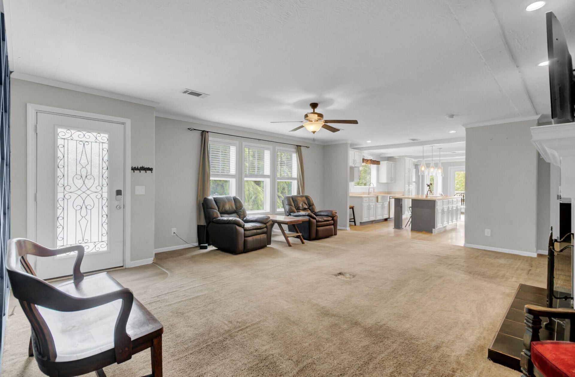 104 Autumn Lane Photo 10
