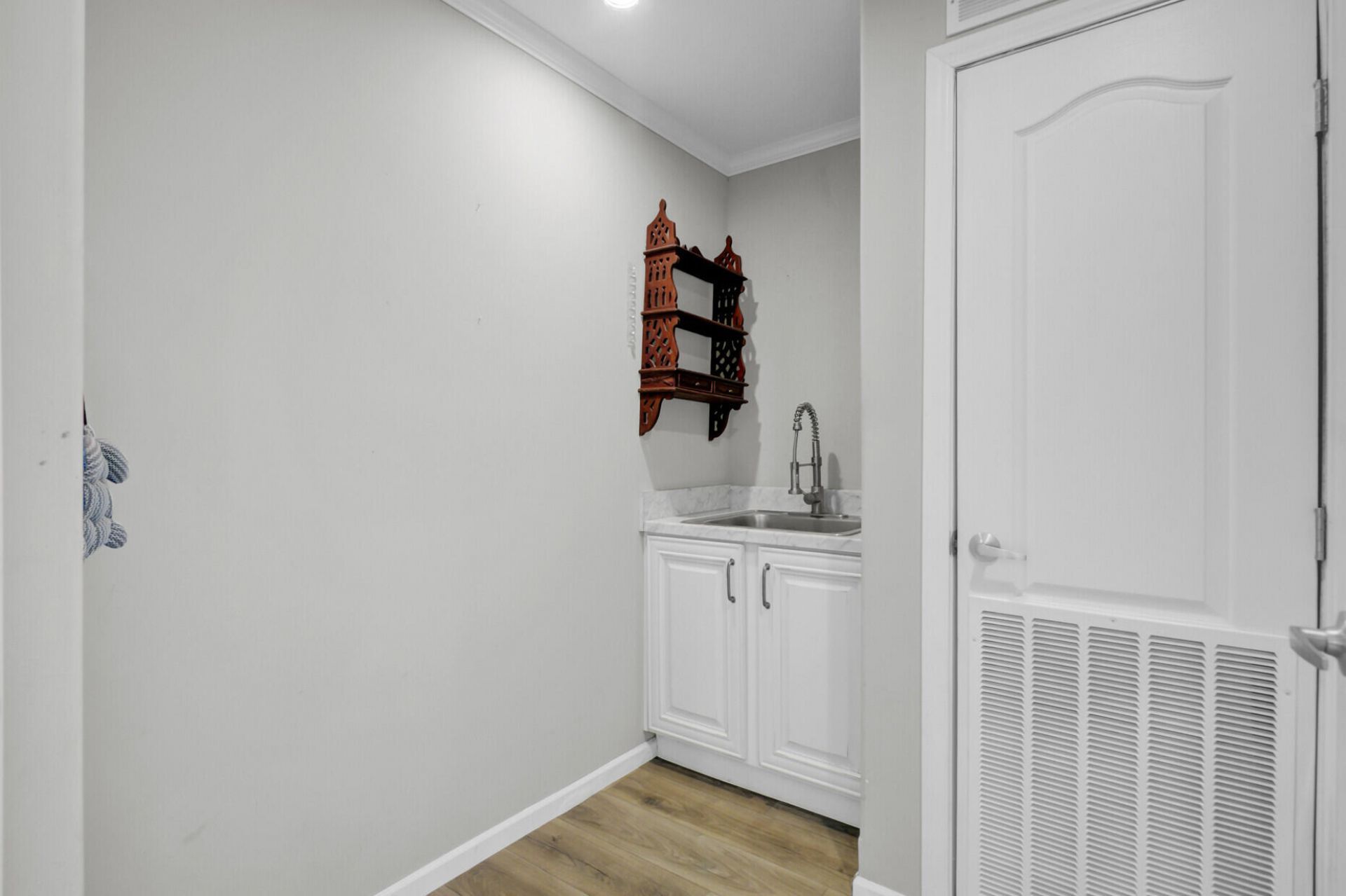 104 Autumn Lane Photo 18