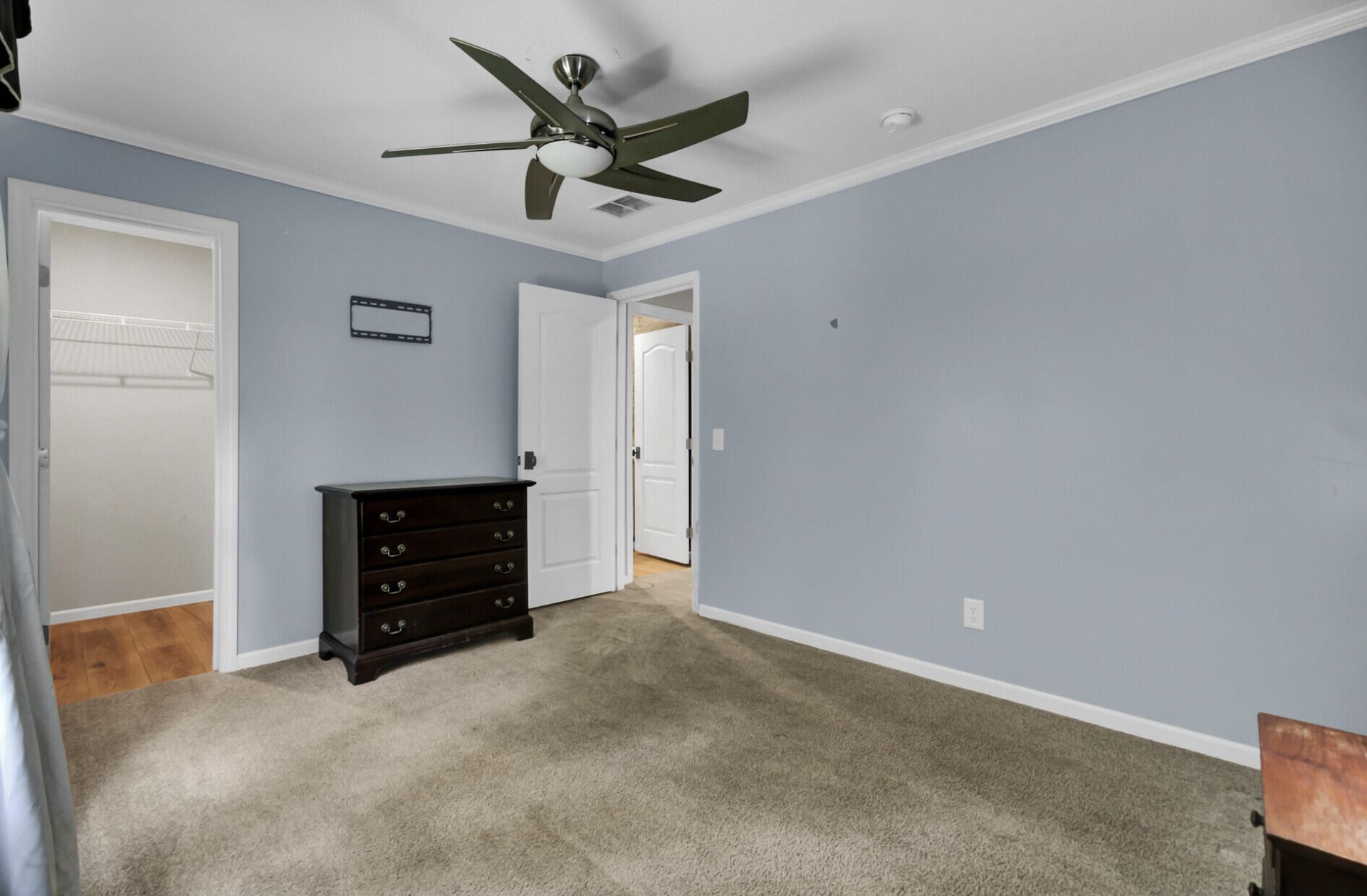 104 Autumn Lane Photo 33