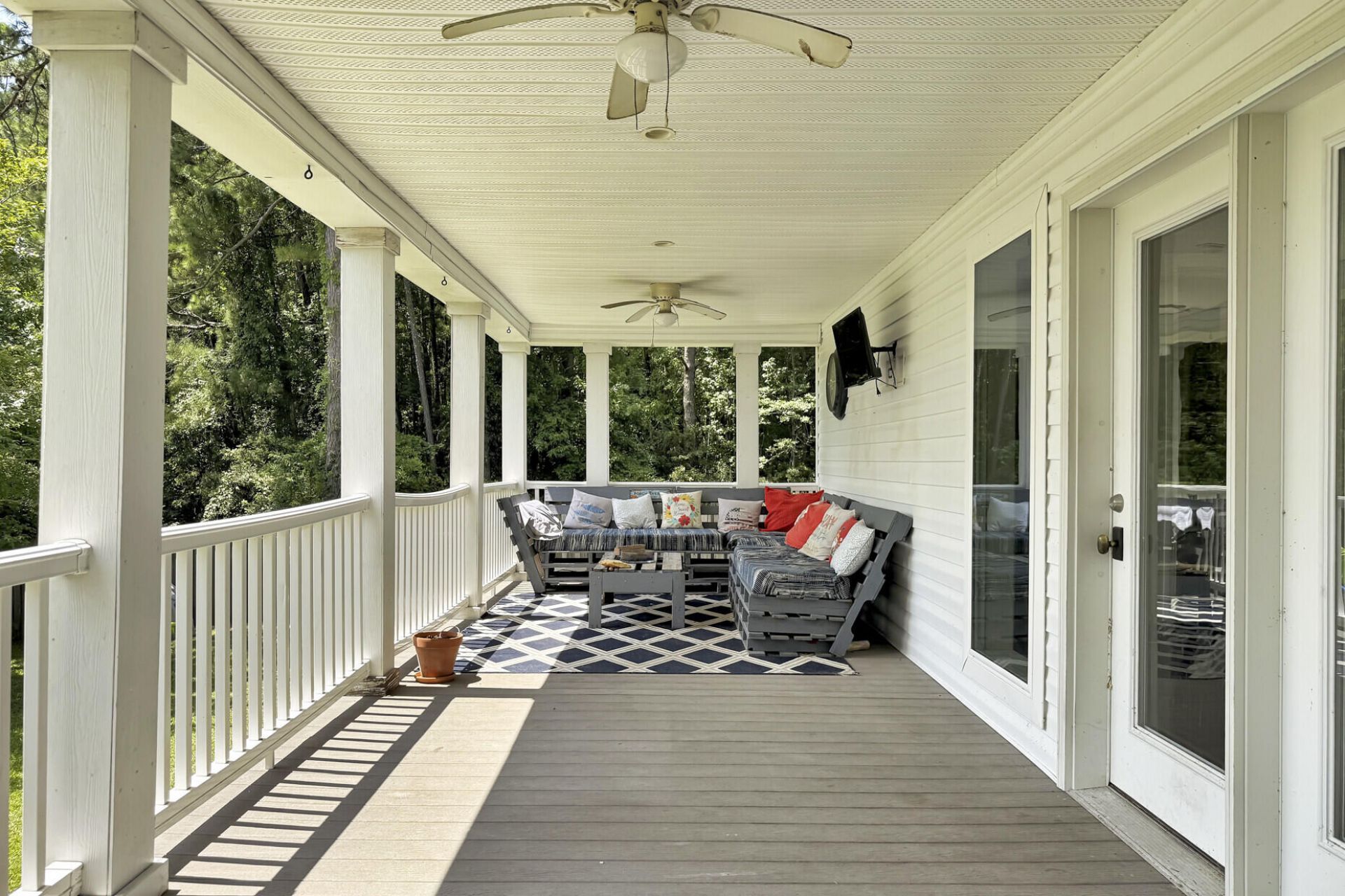 104 Autumn Lane Photo 34