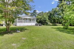 104 Autumn Lane photo 4