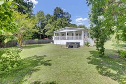 104 Autumn Lane photo 4