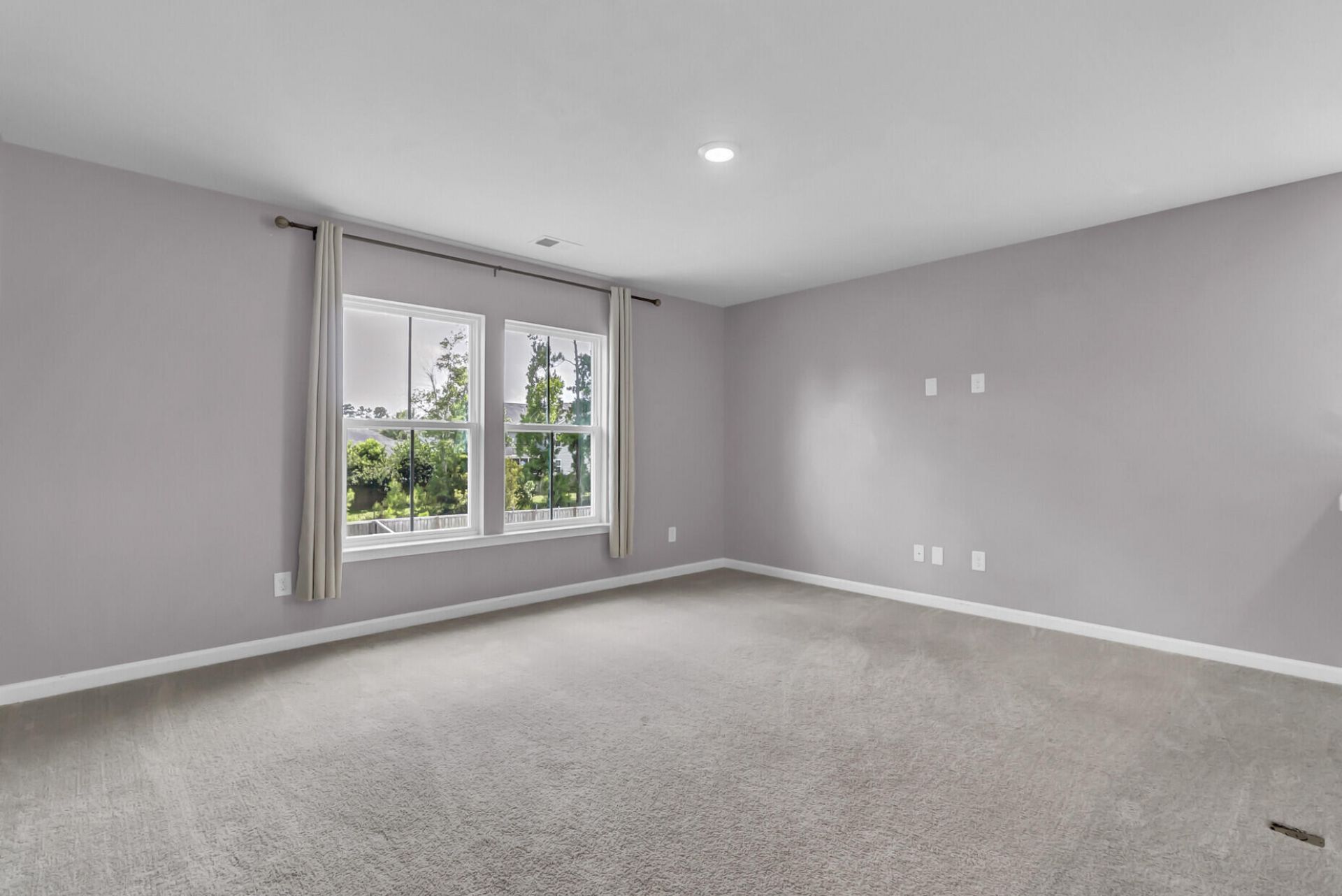 513 Yellow Leaf Lane Photo 22