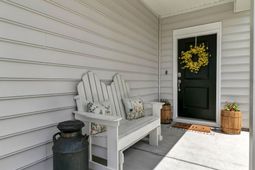 513 Yellow Leaf Lane photo 4