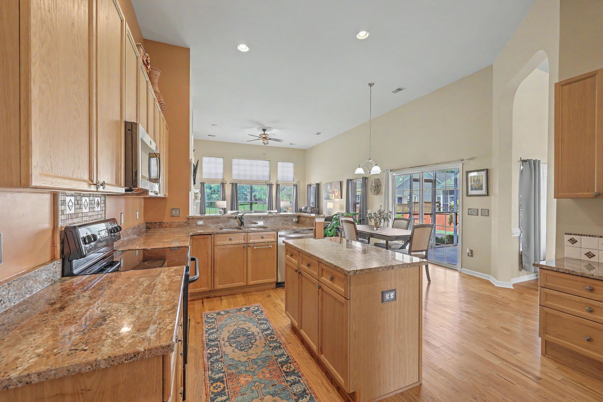 583 Ivy Circle Photo 13