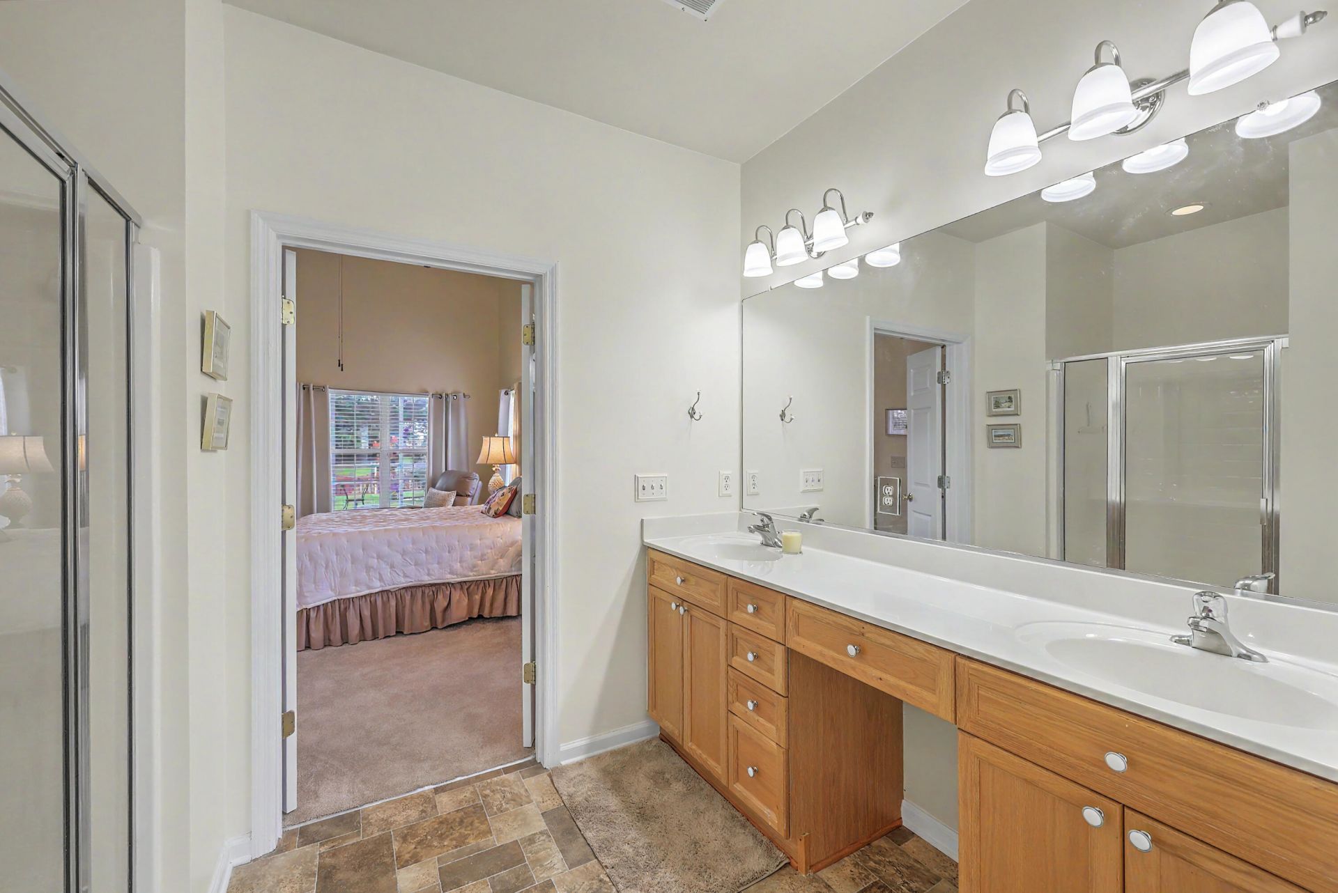583 Ivy Circle Photo 23
