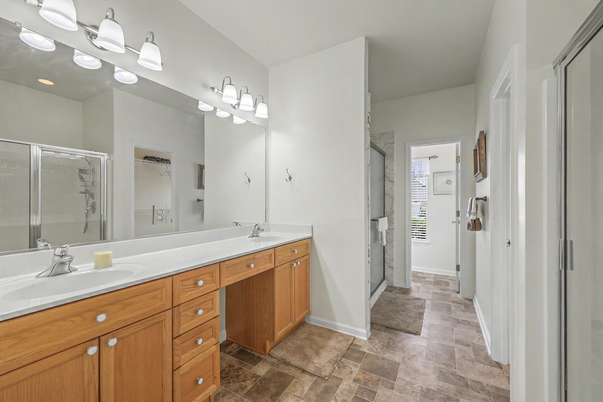 583 Ivy Circle Photo 24
