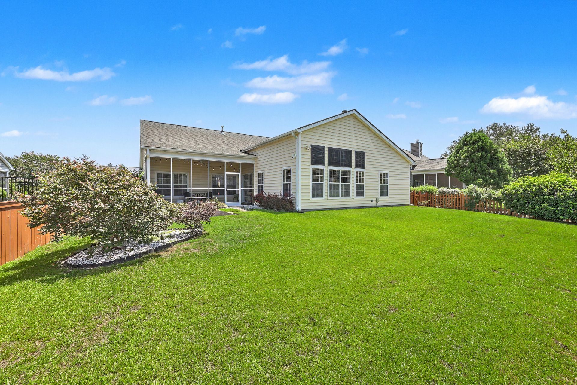 583 Ivy Circle Photo 34