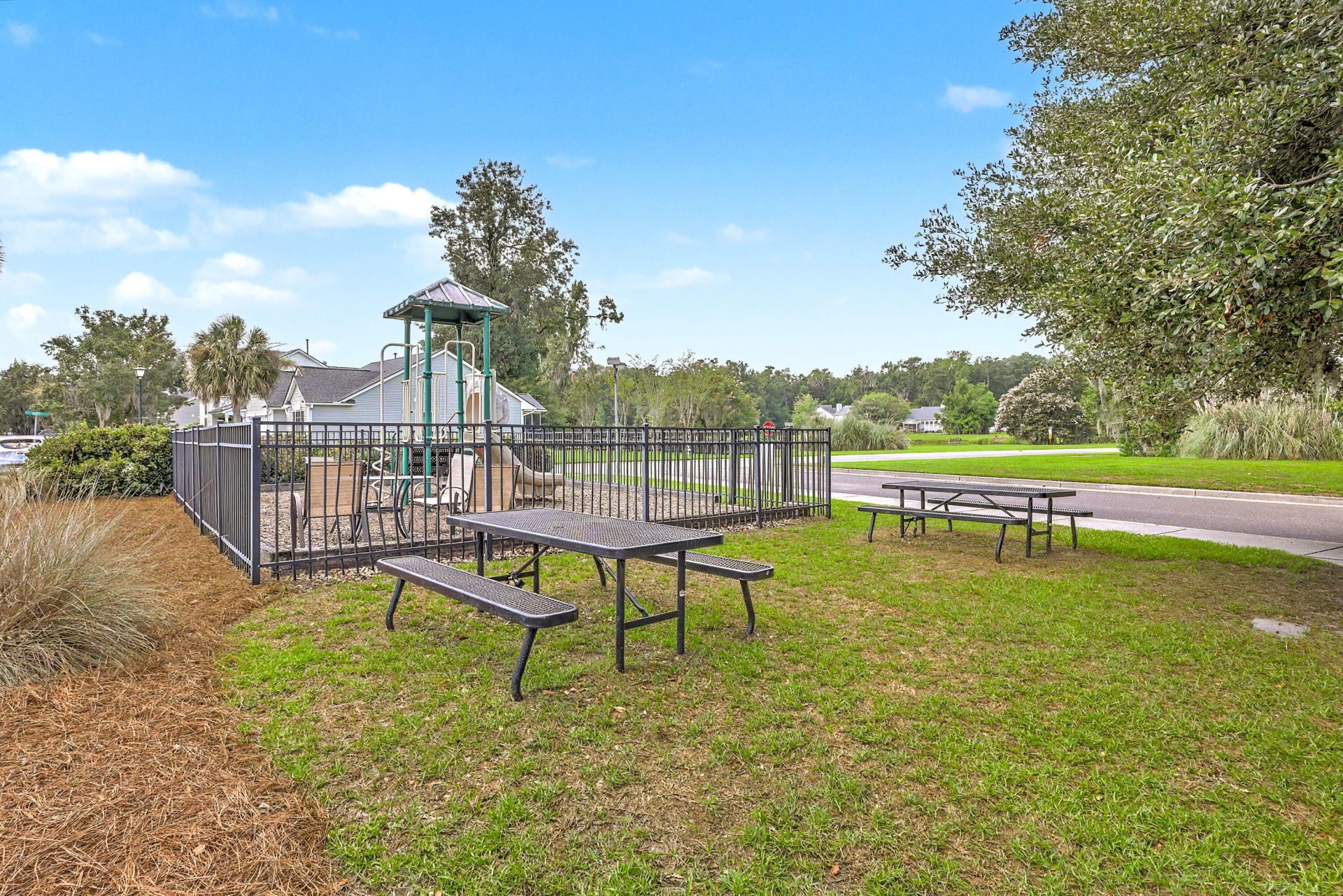 583 Ivy Circle Photo 38