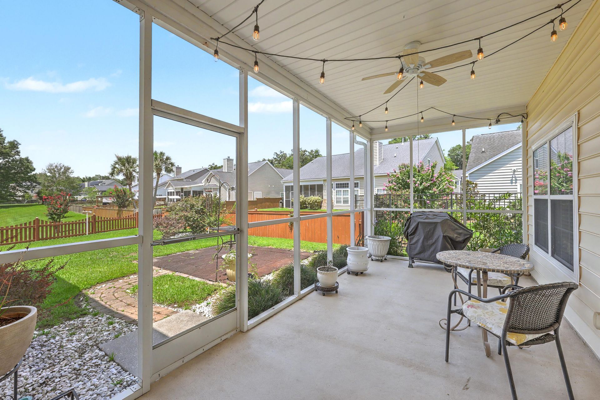 583 Ivy Circle Photo 4