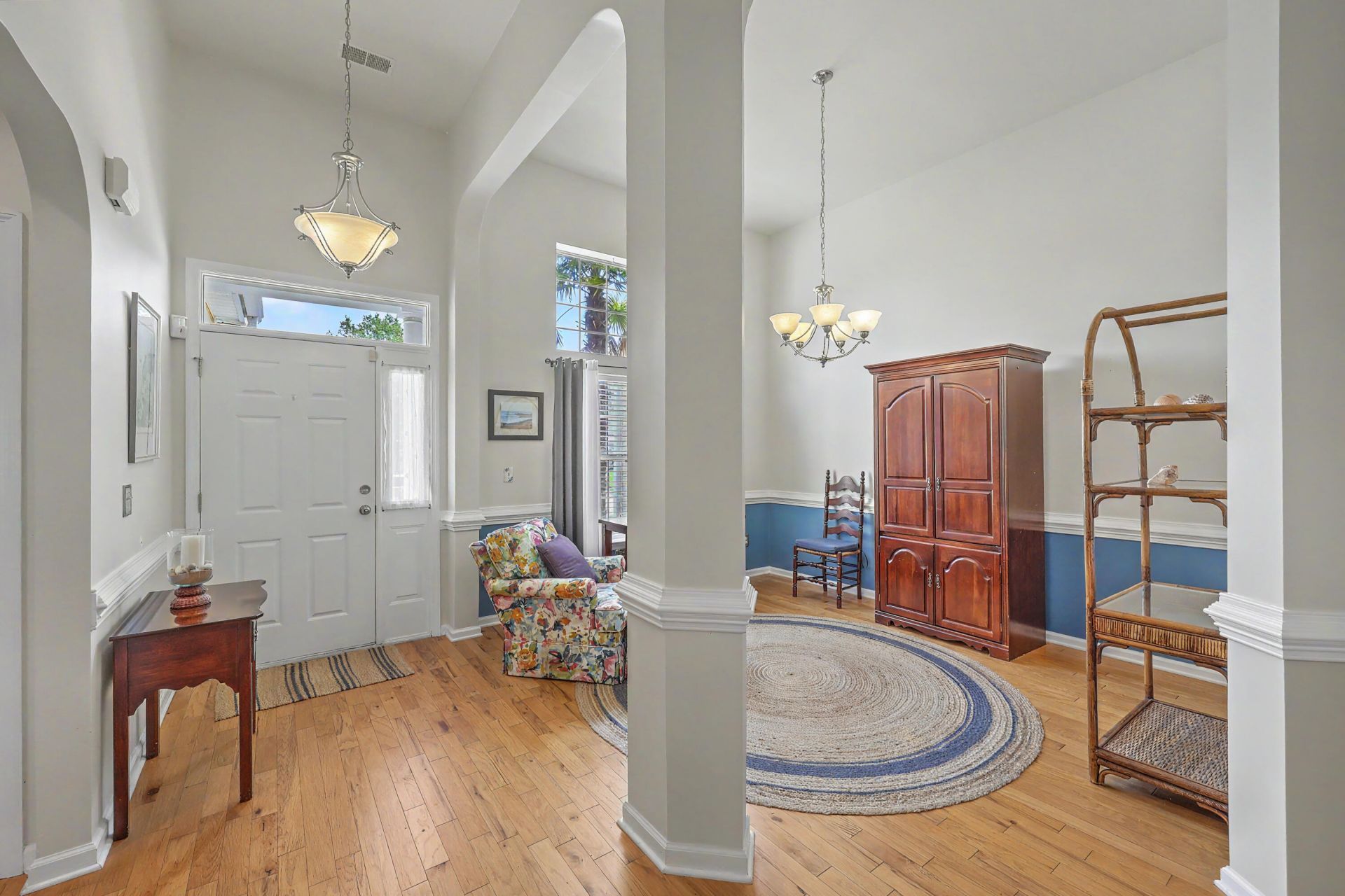 583 Ivy Circle Photo 6