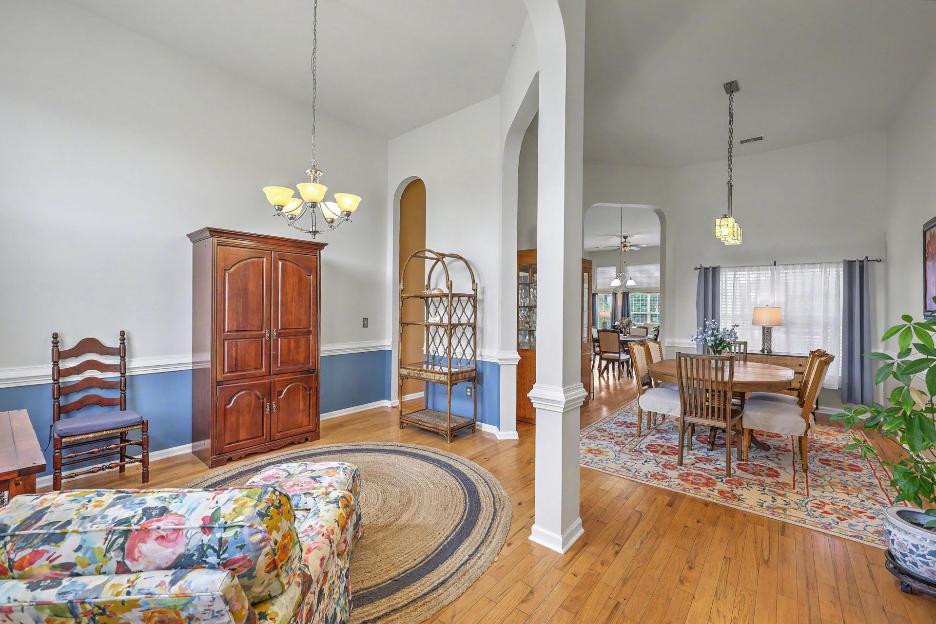 583 Ivy Circle Photo 8