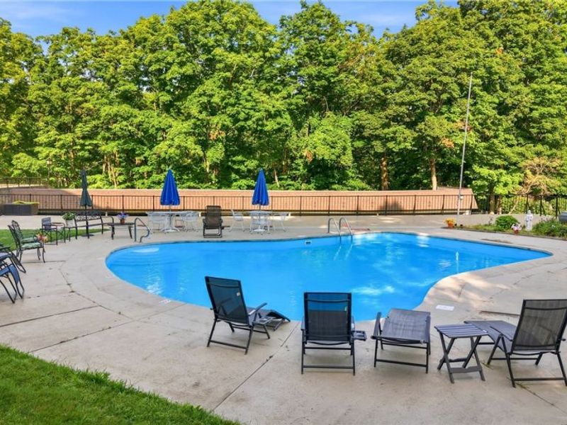 5200 West Boulevard, Boardman, OH 44512 Photo 4