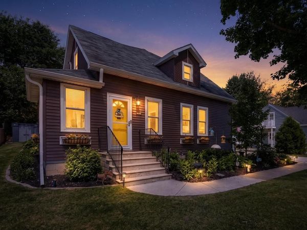 2686 BEAUMONT STREET, Green Bay, WI 54301