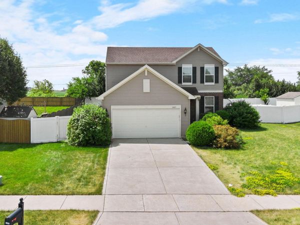 1405 E 112th Avenue, Crown Point, IN 46307