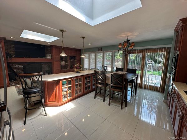 23 Pimlico Drive , Commack, NY 11725