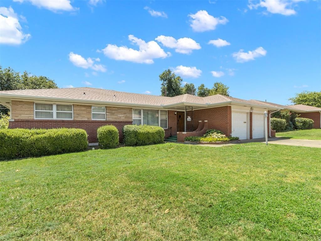 204 Country Club Terrace, Midwest City, OK 73110 Main Photo
