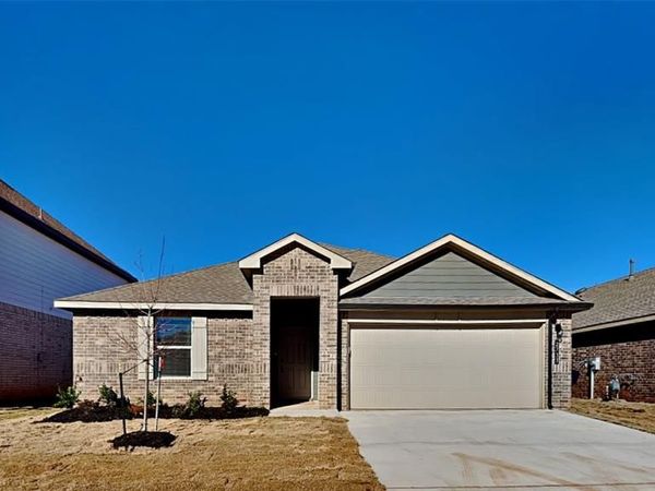 2733 Dennis Drive, Yukon, OK 73099