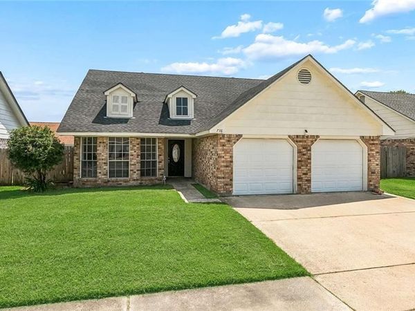 716 LASALLE Drive , LaPlace, LA 70068