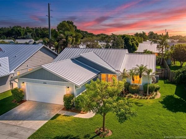 6703 SE Raintree Avenue, Stuart, FL 34997