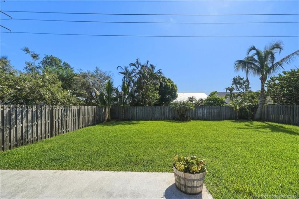 6703 SE Raintree Avenue, Stuart, FL 34997 Photo