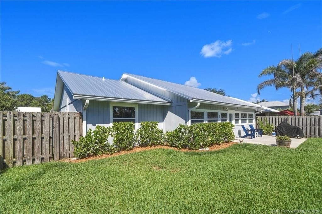 6703 SE Raintree Avenue, Stuart, FL 34997 Photo