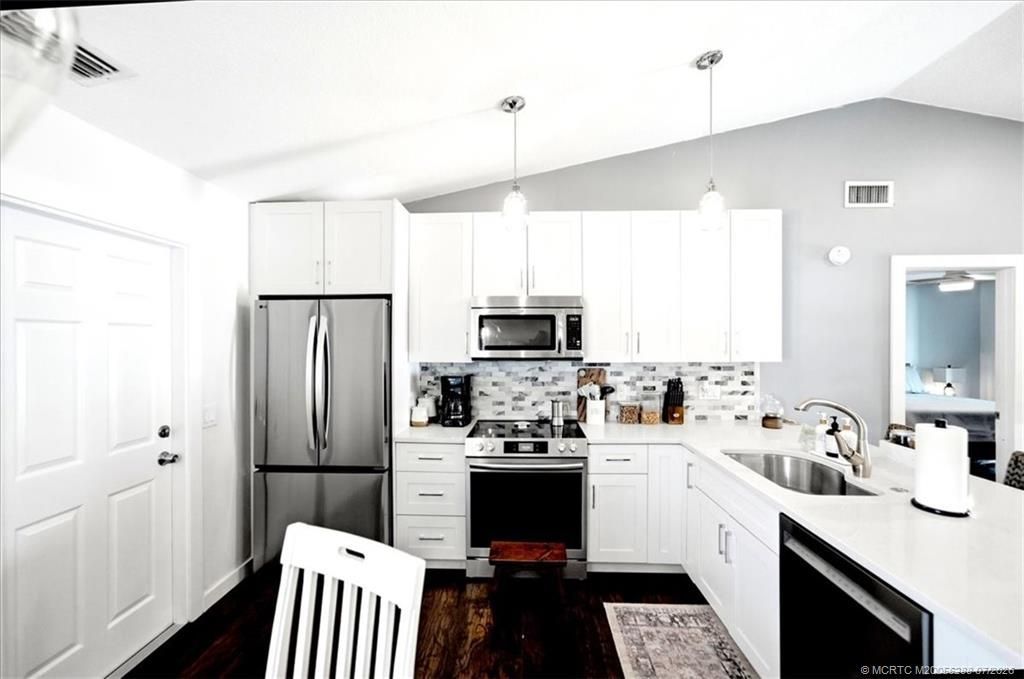 6703 SE Raintree Avenue, Stuart, FL 34997 Photo