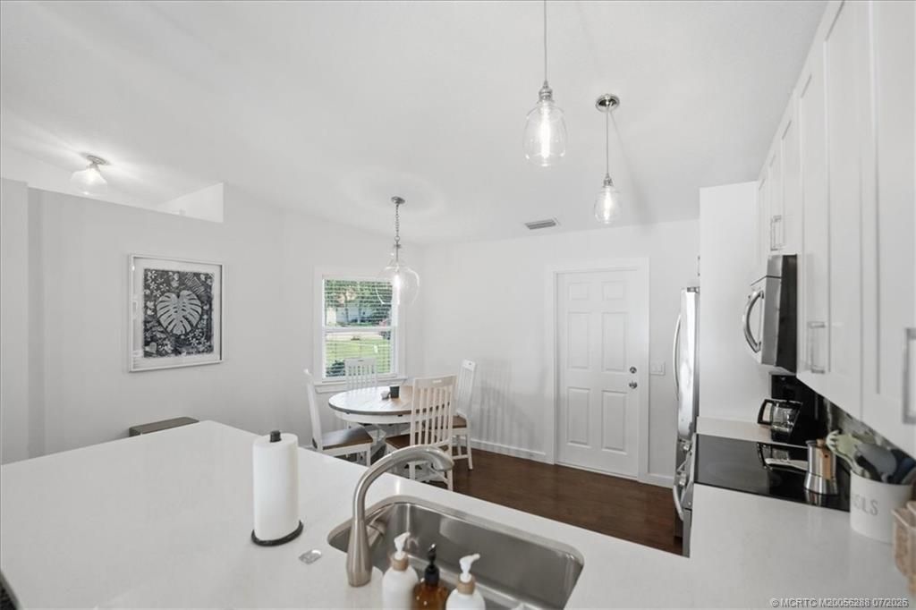 6703 SE Raintree Avenue, Stuart, FL 34997 Photo