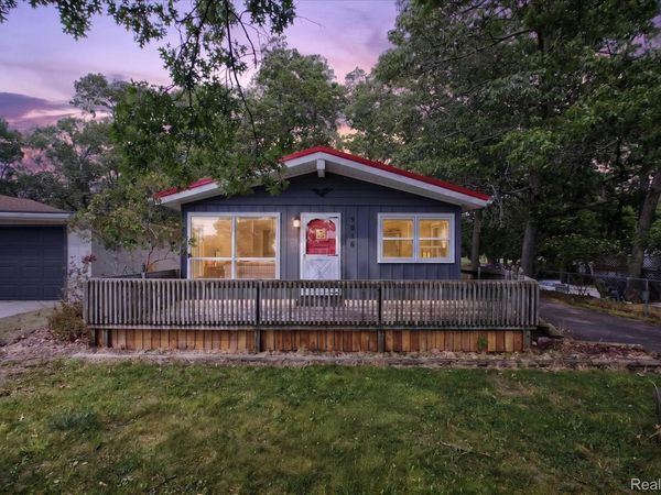 9016 Point Charities Avenue, Caseville Township, Mi 48755
