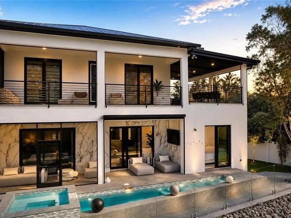 4064 Full Moon CT, NAPLES, FL 34112