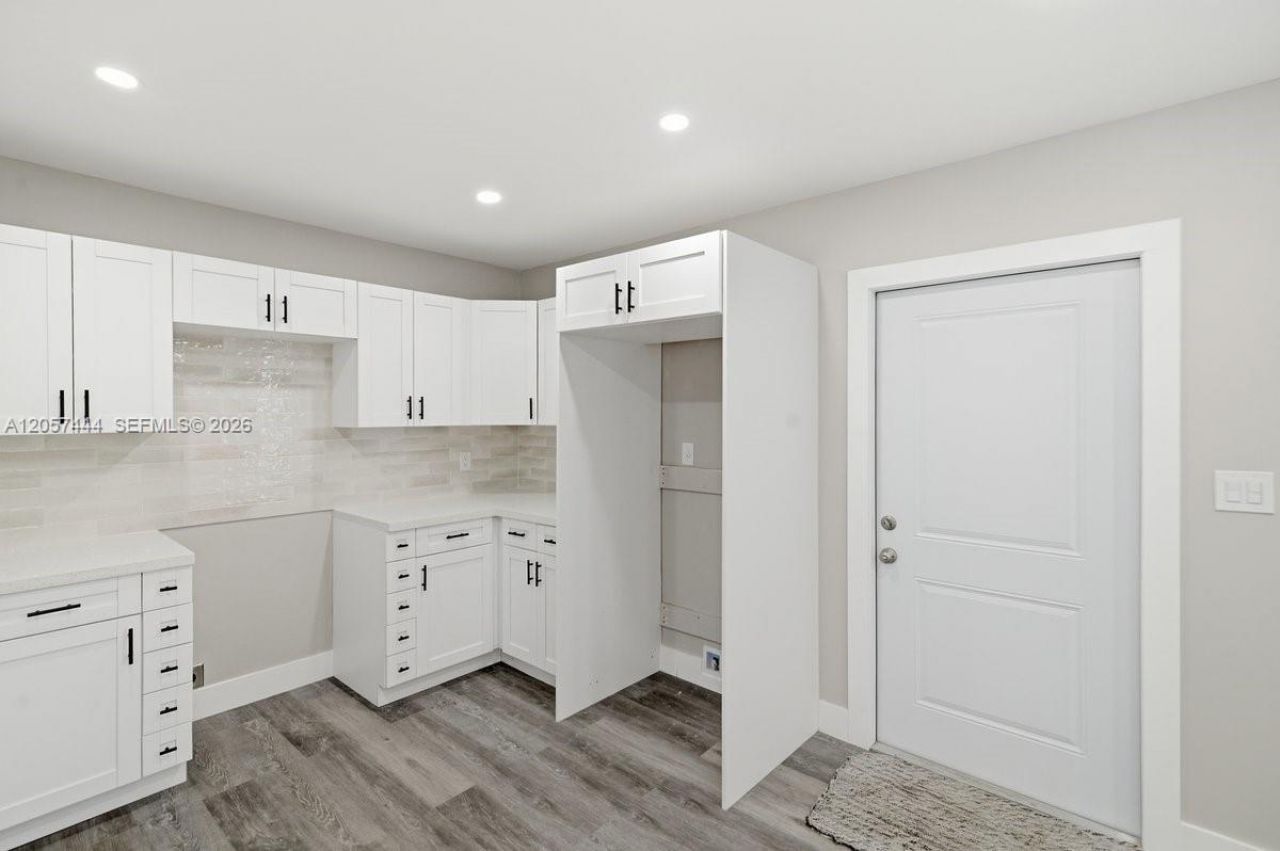 2288 W 4th Ct, Hialeah, FL 33010 Photo