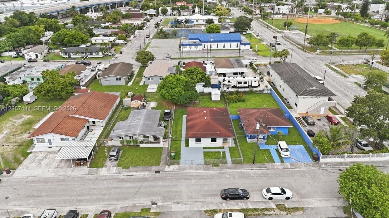 2288 W 4th Ct, Hialeah, FL 33010 Photo