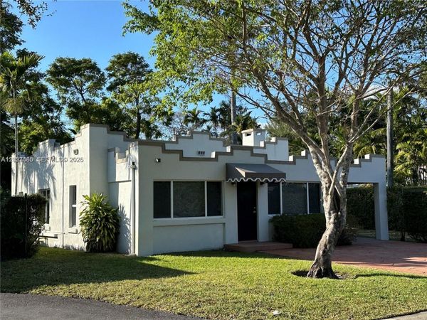 232 E De Leon Dr , Unit 232, Miami Springs, FL 33166
