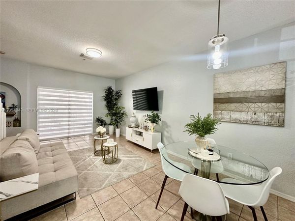 5640 NW 115th Ct , Unit 206, Doral, FL 33178