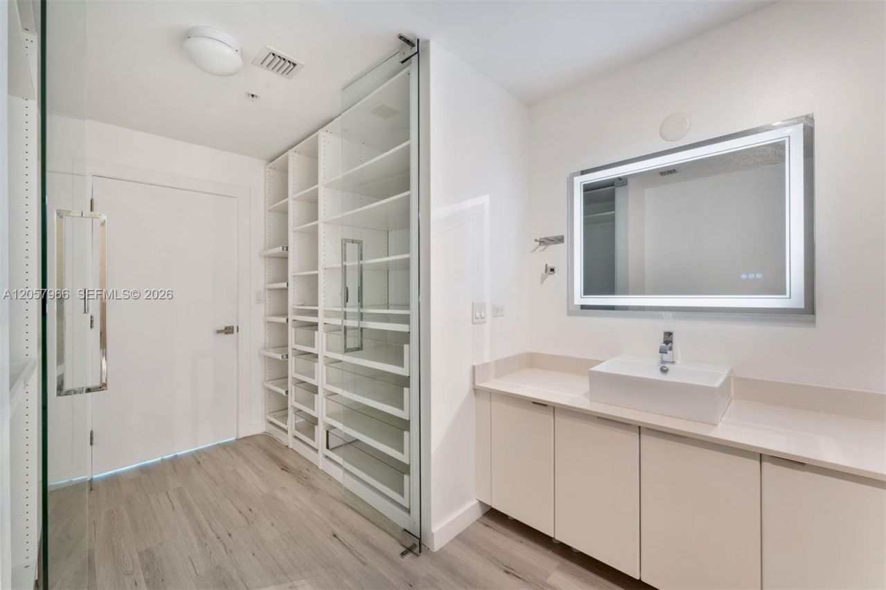 3301 NE 1st Ave , Unit M0501, Miami, FL 33137 Photo