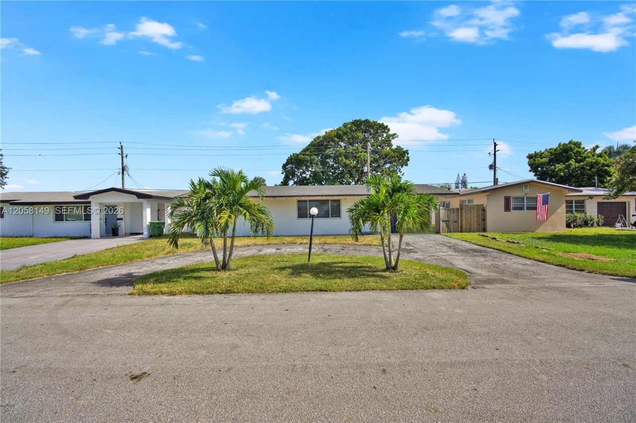 8720 NW 11th St, Pembroke Pines, FL 33024 Photo
