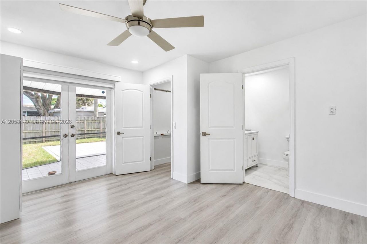 8720 NW 11th St, Pembroke Pines, FL 33024 Photo