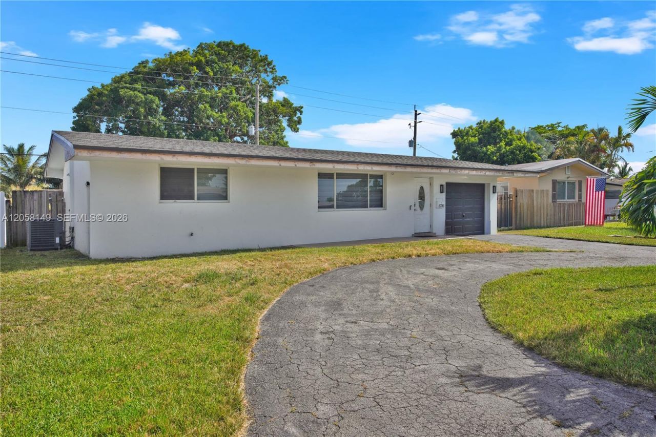 8720 NW 11th St, Pembroke Pines, FL 33024 Photo
