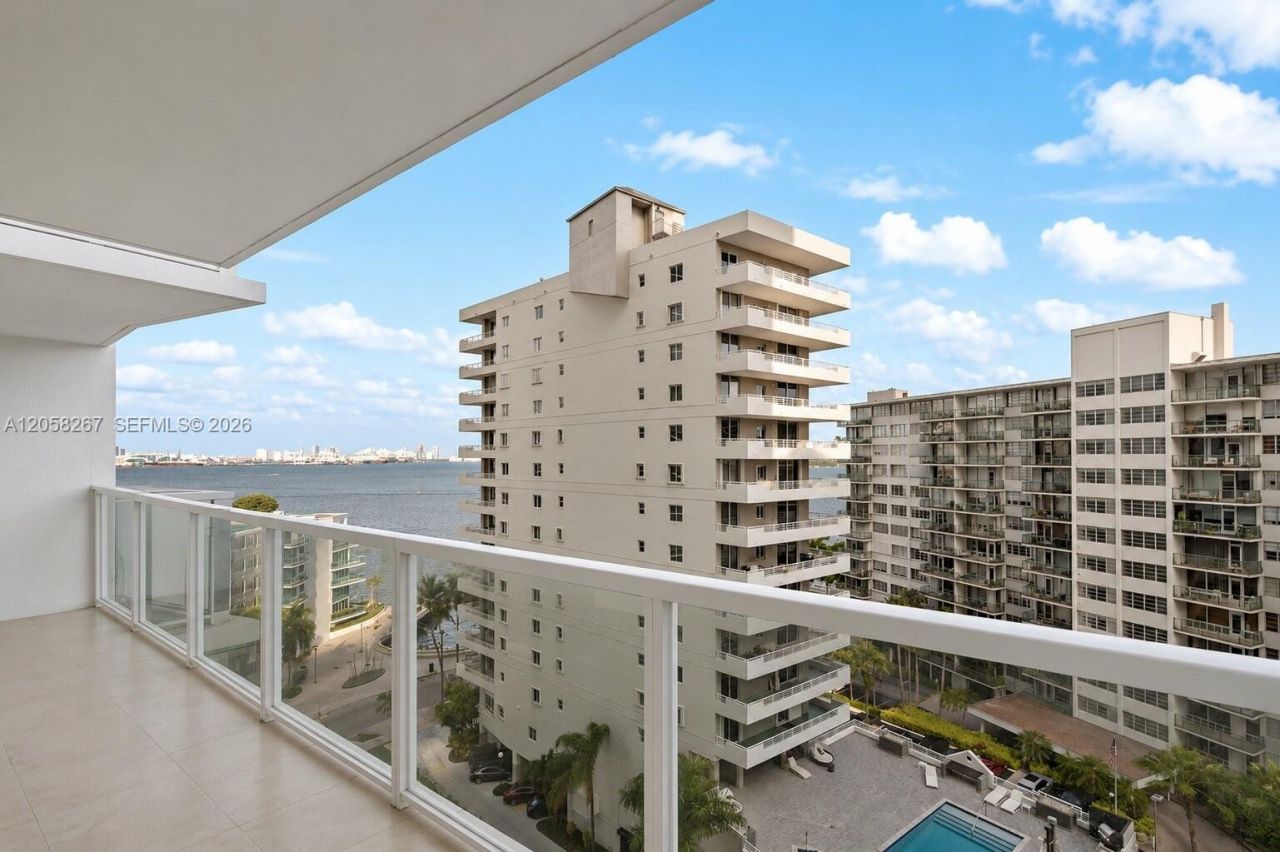 218 SE 14th St , Unit 1203, Miami, FL 33131 Photo