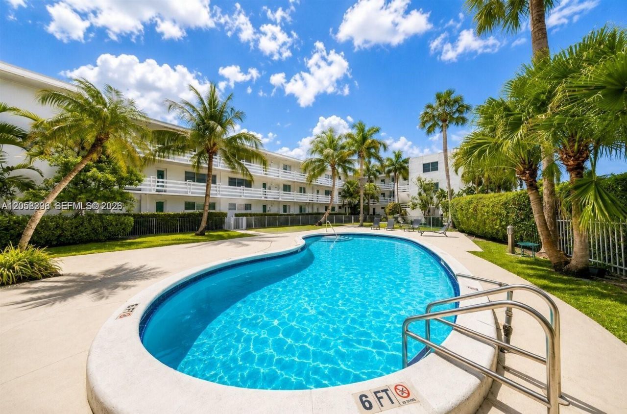 1631 NE 114th St , Unit 307, Miami, FL 33181 Photo