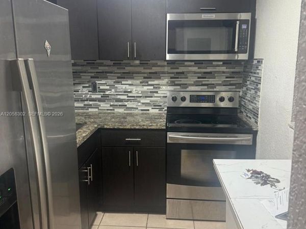 6095 W 18th Ave , Unit S106, Hialeah, FL 33012
