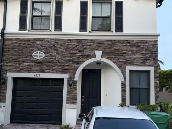 4221 SW 164th Ct , Miami, FL 33185