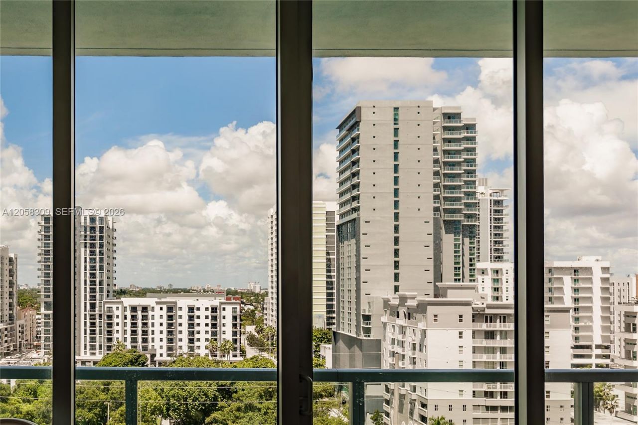 1111 SW 1 Av , Unit 1414-N, Miami, FL 33130 Photo