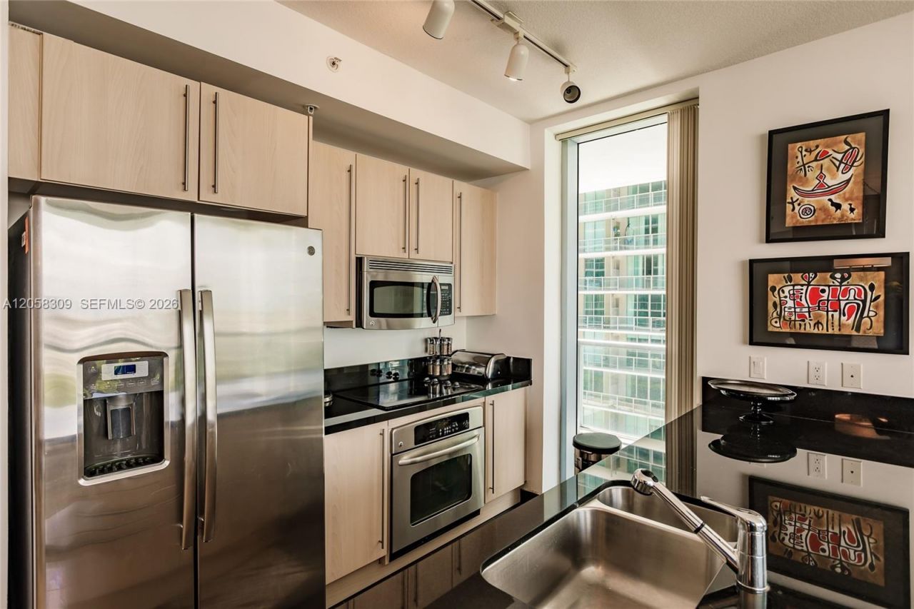 1111 SW 1 Av , Unit 1414-N, Miami, FL 33130 Photo